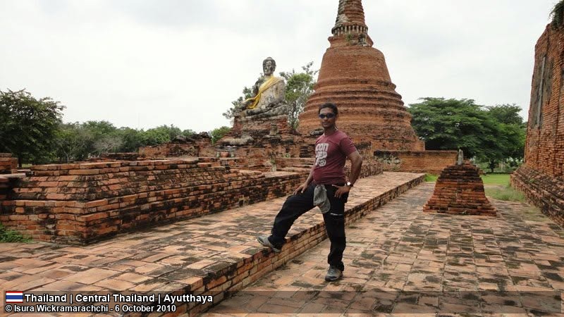 Exploring Wat Worachetharam